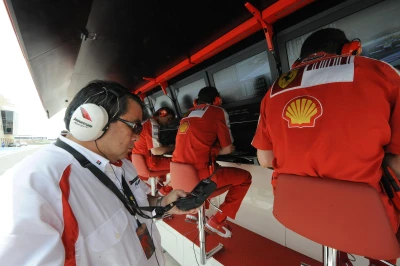 09f1-04-BahrainGP-fri-10