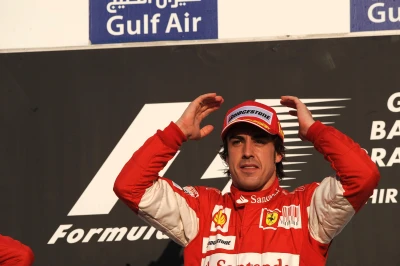 10f1-01-BahrainGP-sun-32