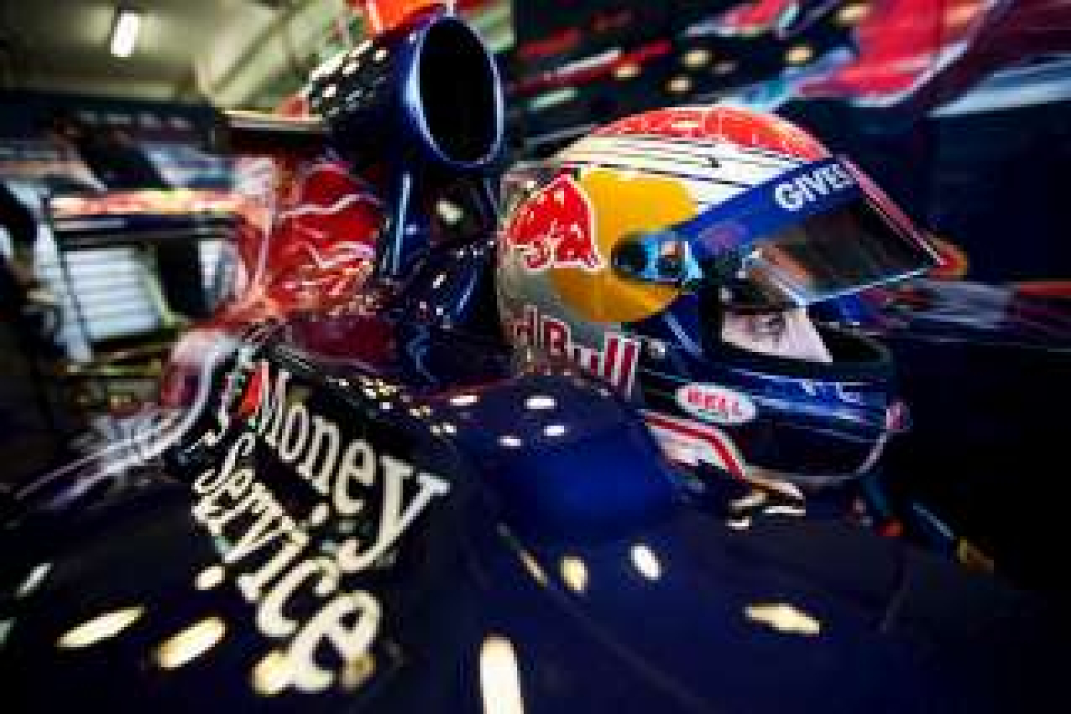 Helmet designs of Sébastien Buemi (Toro Rosso) from 2011 : f1helmet
