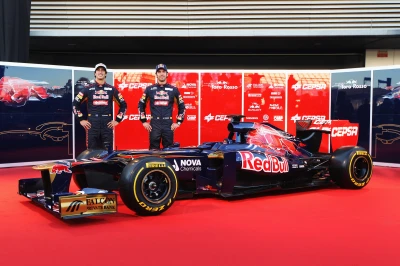138346587KR010_Scuderia_Tor