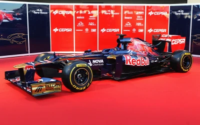 138346587KR004_Scuderia_Tor