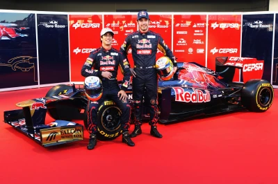138346587KR008_Scuderia_Tor