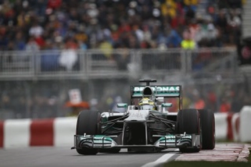 Vendredi : Mercedes espère concurrencer Red Bull