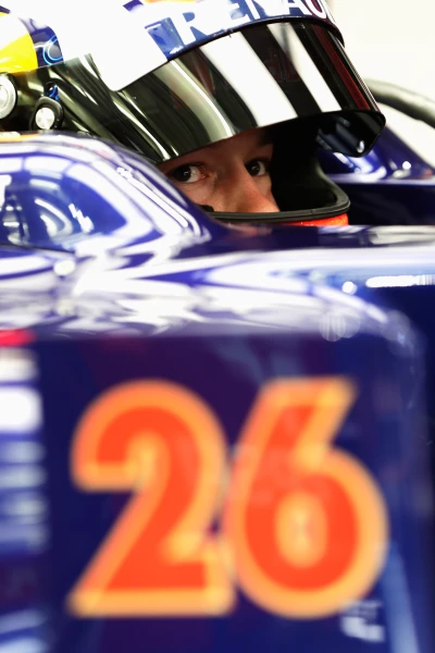 469756541XX00207_F1_Testing