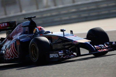 469756541XX00223_F1_Testing