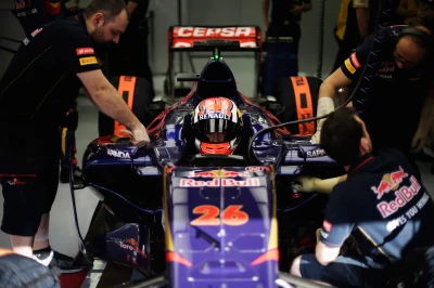 469756541XX00193_F1_Testing
