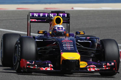 469760303XX00015_F1_Testing