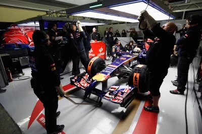 464823153XX00207_F1_Testing