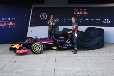 464824711XX00001_Red_Bull_R