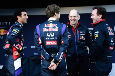464824711XX00038_Red_Bull_R