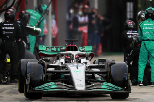 Un arrêt au stand problématique pour Mercedes à Imola
