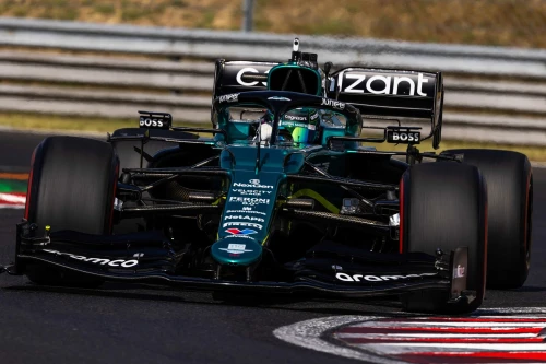Aston Martin offre à Jessica Hawkins son premier essai complet en F1