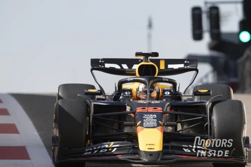 Yuki Tsunoda dans la Red Bull lors des essais d'après saison.