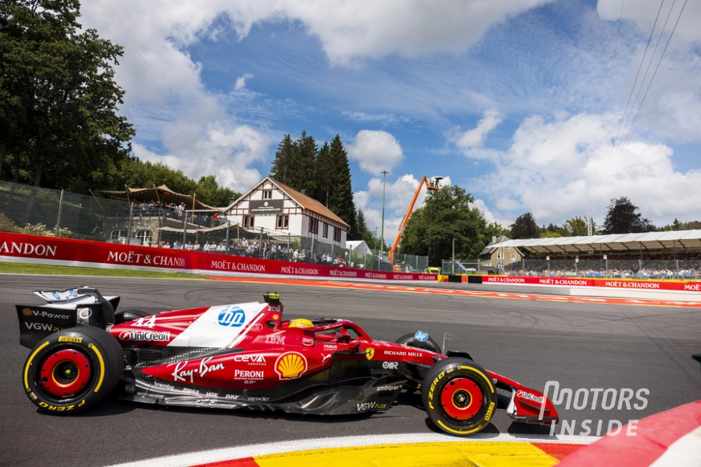 Lewis Hamilton en piste à Spa.