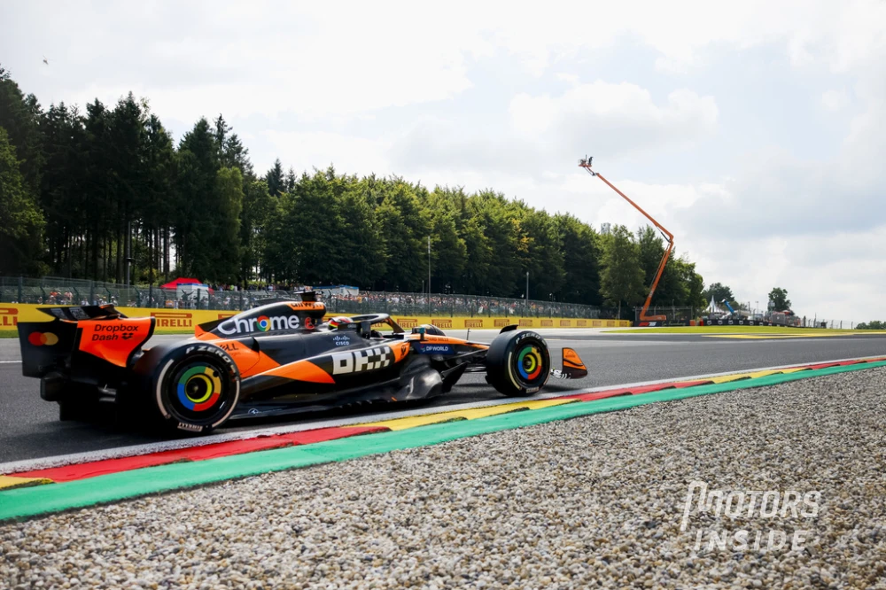 Lando Norris et sa McLaren lors du Grand Prix de Belgique