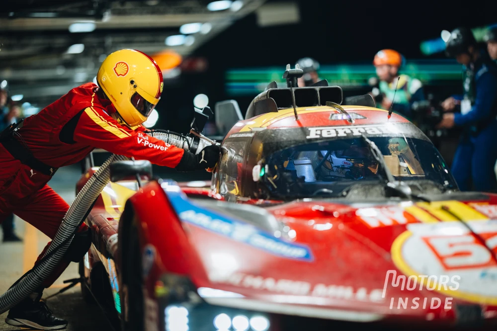 Ferrari #51 took the lead overnight.