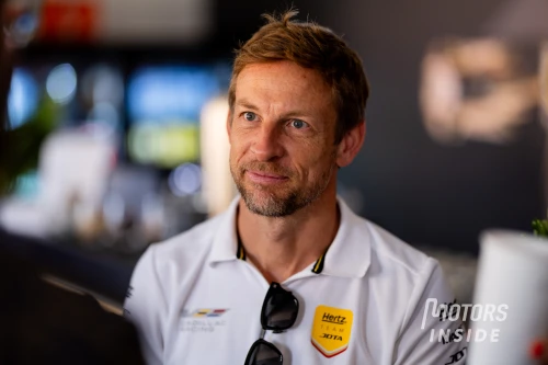 Jenson Button est actuellement engagé avec Cadillac.