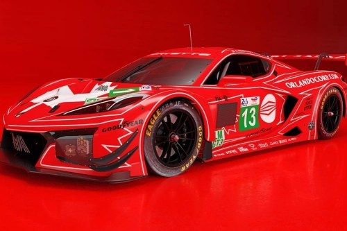Un hommage au Canada sur cette Corvette n°13.