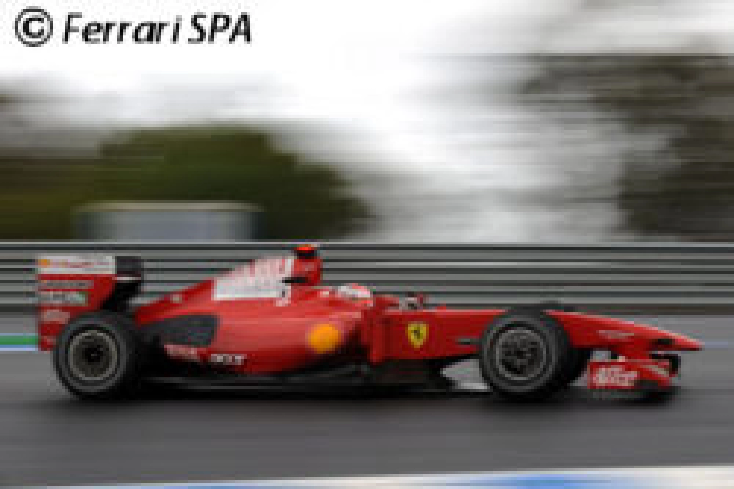 Deuxième équipe équipée du KERS en Australie: Ferrari