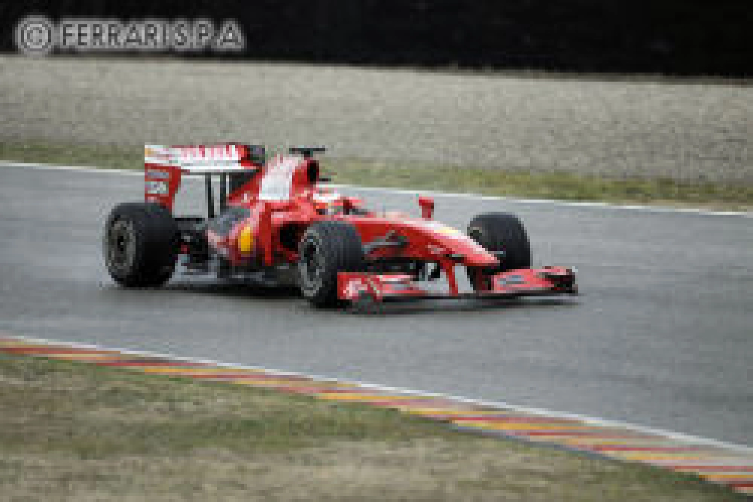 Samedi: Ferrari à la peine à Singapour