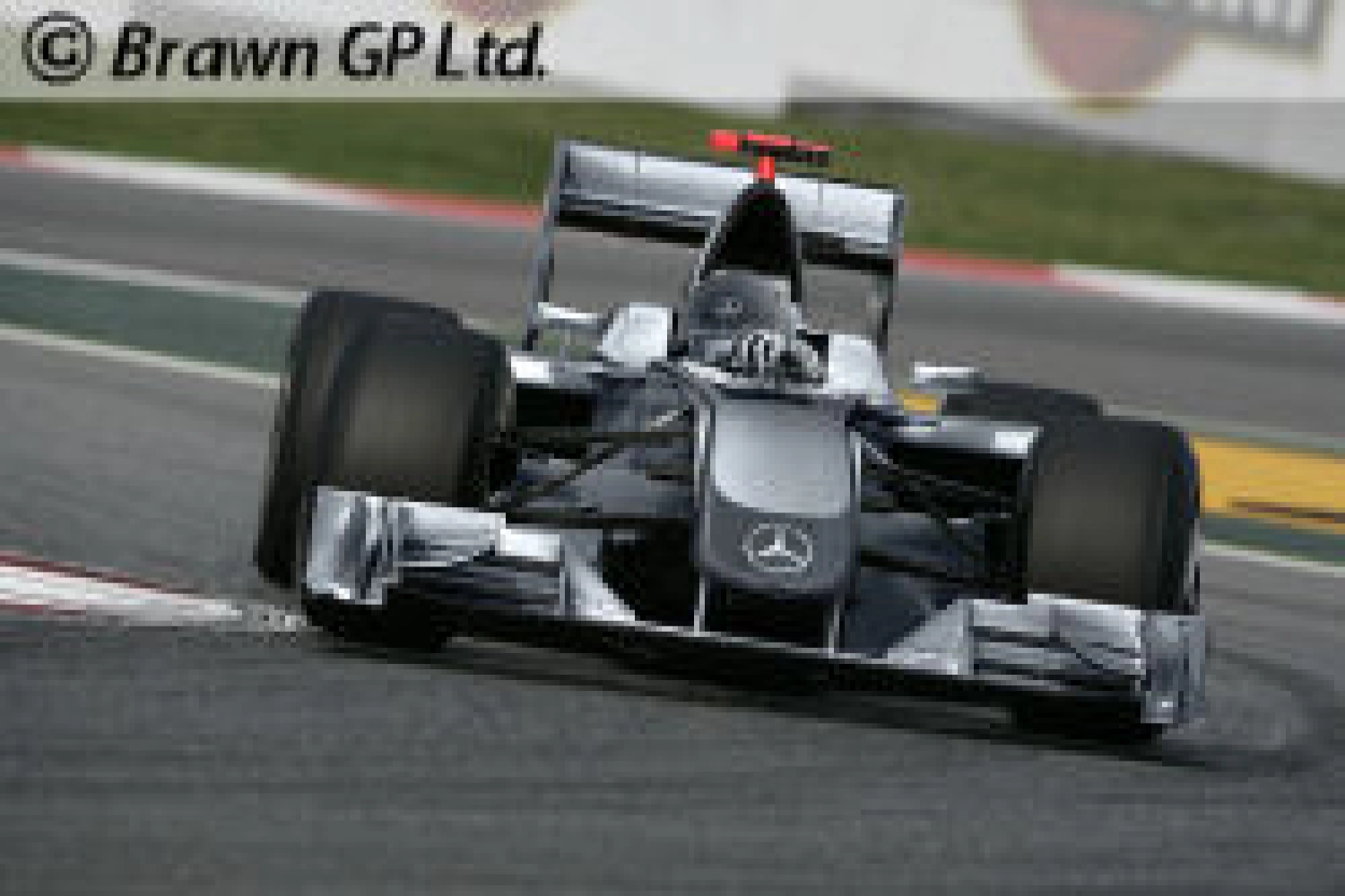 Brawn GP devient Mercedes, les équipes approuvent