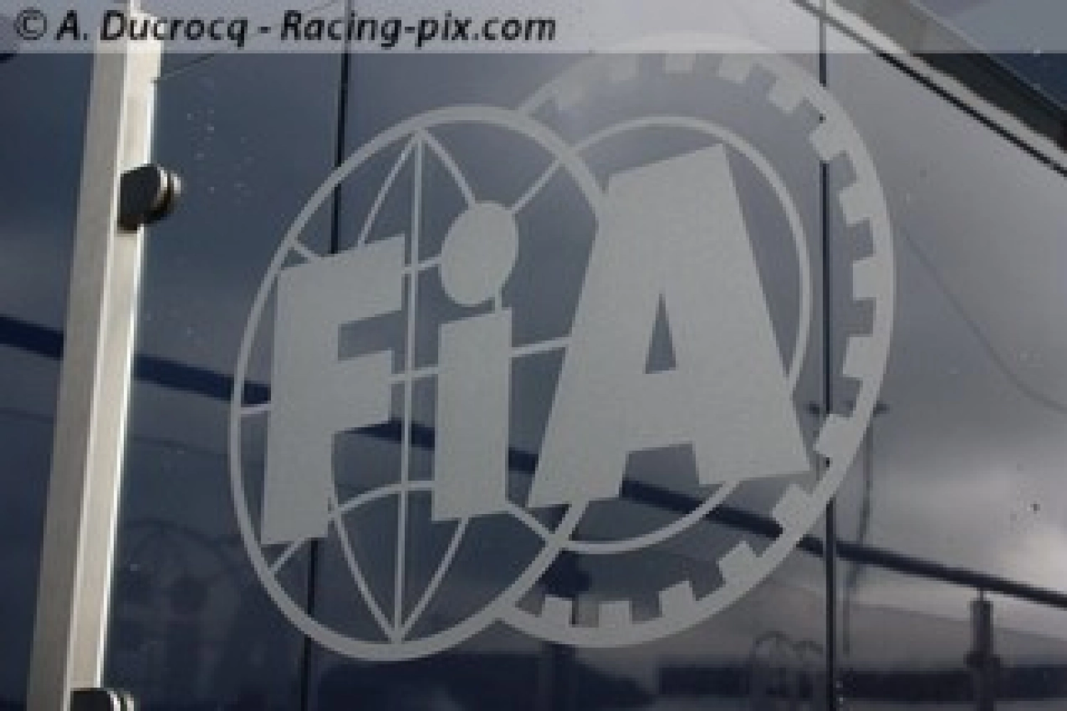 La FIA pourrait faire marche arrière dans l&rsquo;affaire des diffuseurs soufflés