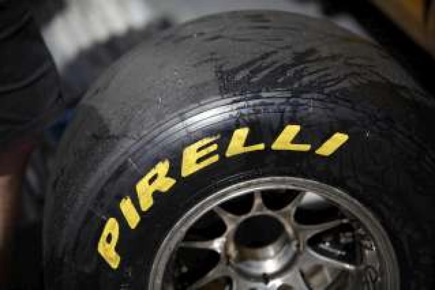 En 2011, à chaque pneu Pirelli, sa couleur…