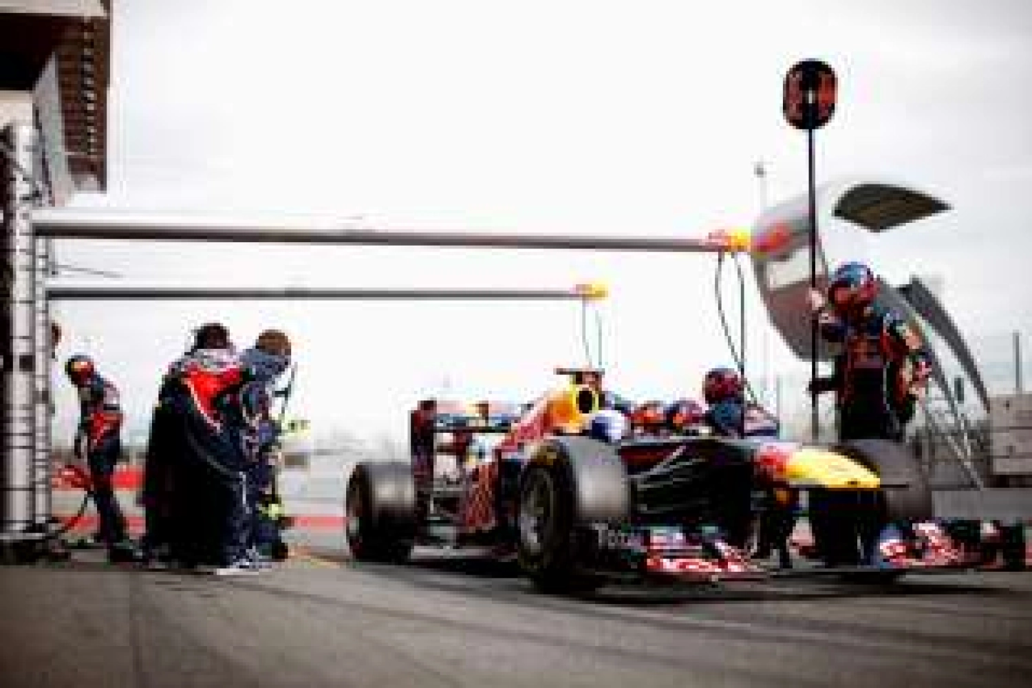 Pepe Jeans prolonge avec Red Bull