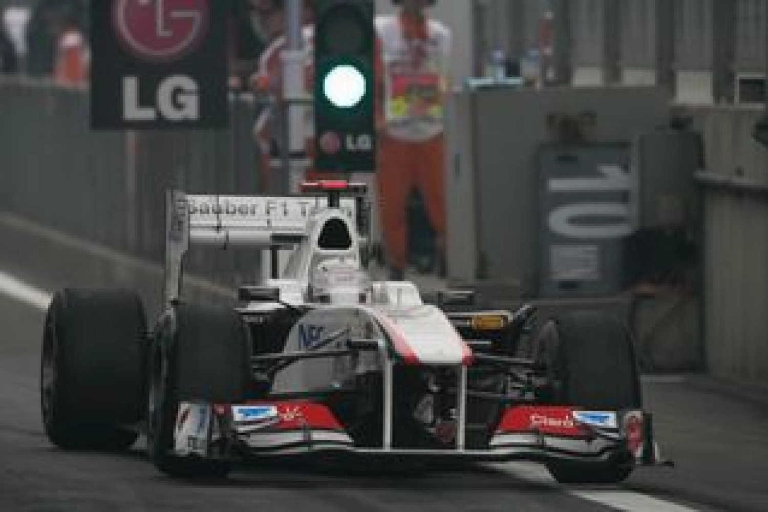 Silverstone inaugure son nouveau paddock