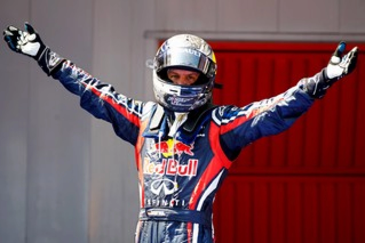 GP Singapour – Course : Vettel à un point du titre, Button s’accroche