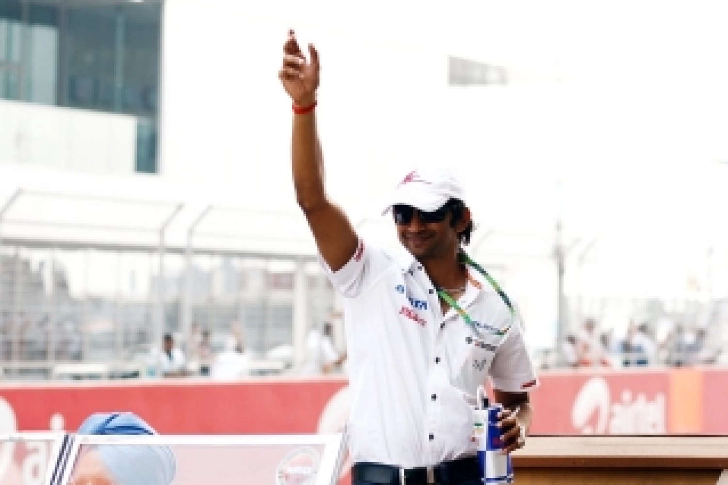 Dimanche : Karthikeyan fait la course de sa vie devant son public