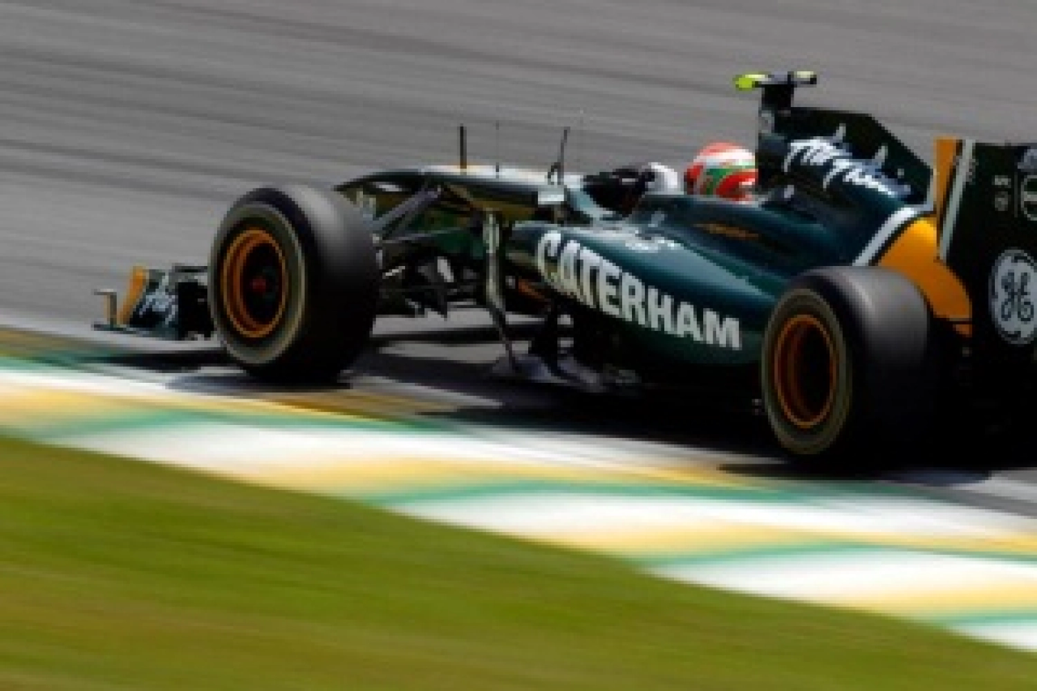 Caterham vise le milieu de peloton pour 2012