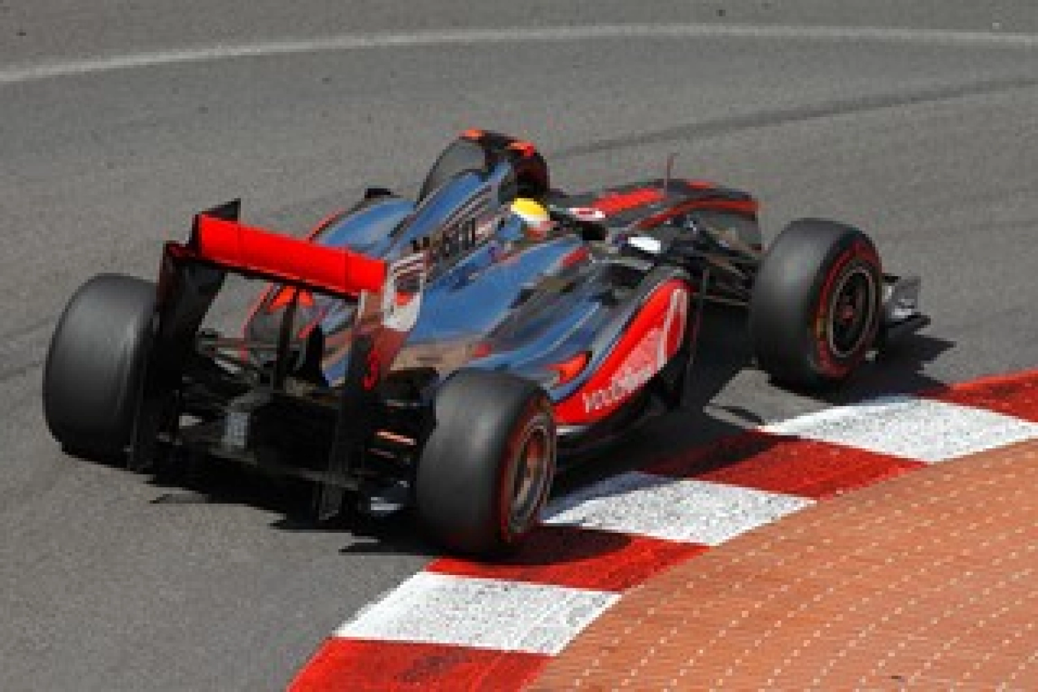 Mercedes ne figure plus au capital de McLaren