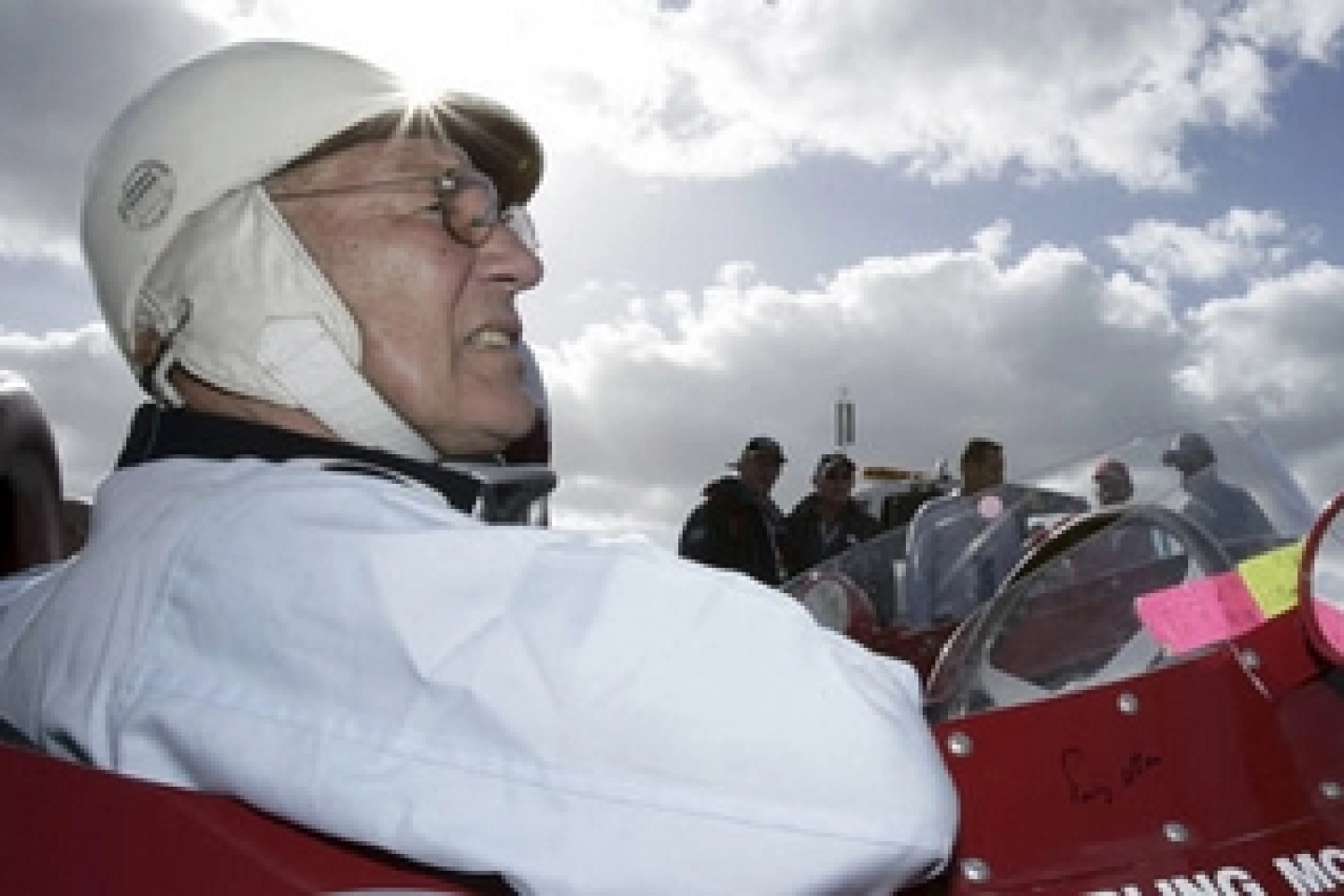 Moss : « La F1 est devenue aussi dangereuse que le football »