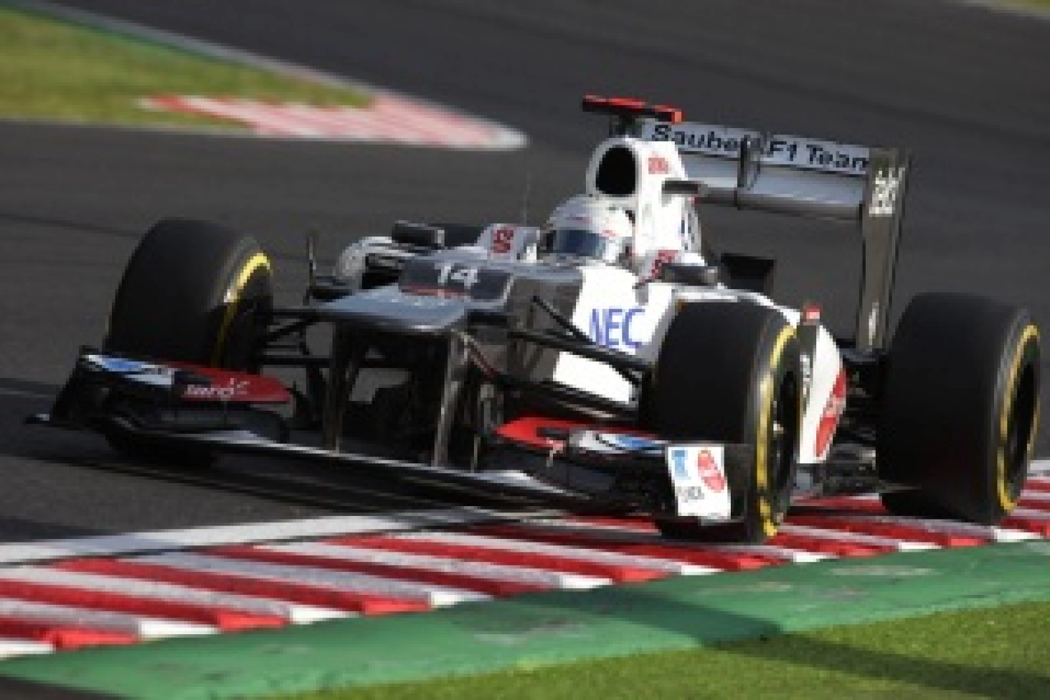 Le match reste ouvert entre Sauber et Mercedes pour la cinquième place