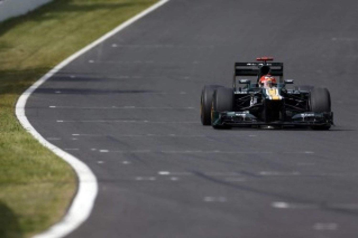 Samedi : Petrov jubile, Kovalainen sous-vire chez Caterham