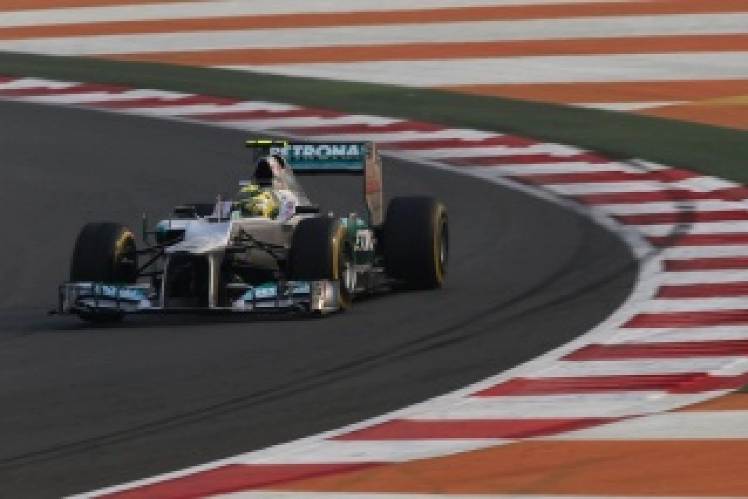 Dimanche : Nouveau zéro pointé pour Mercedes en course