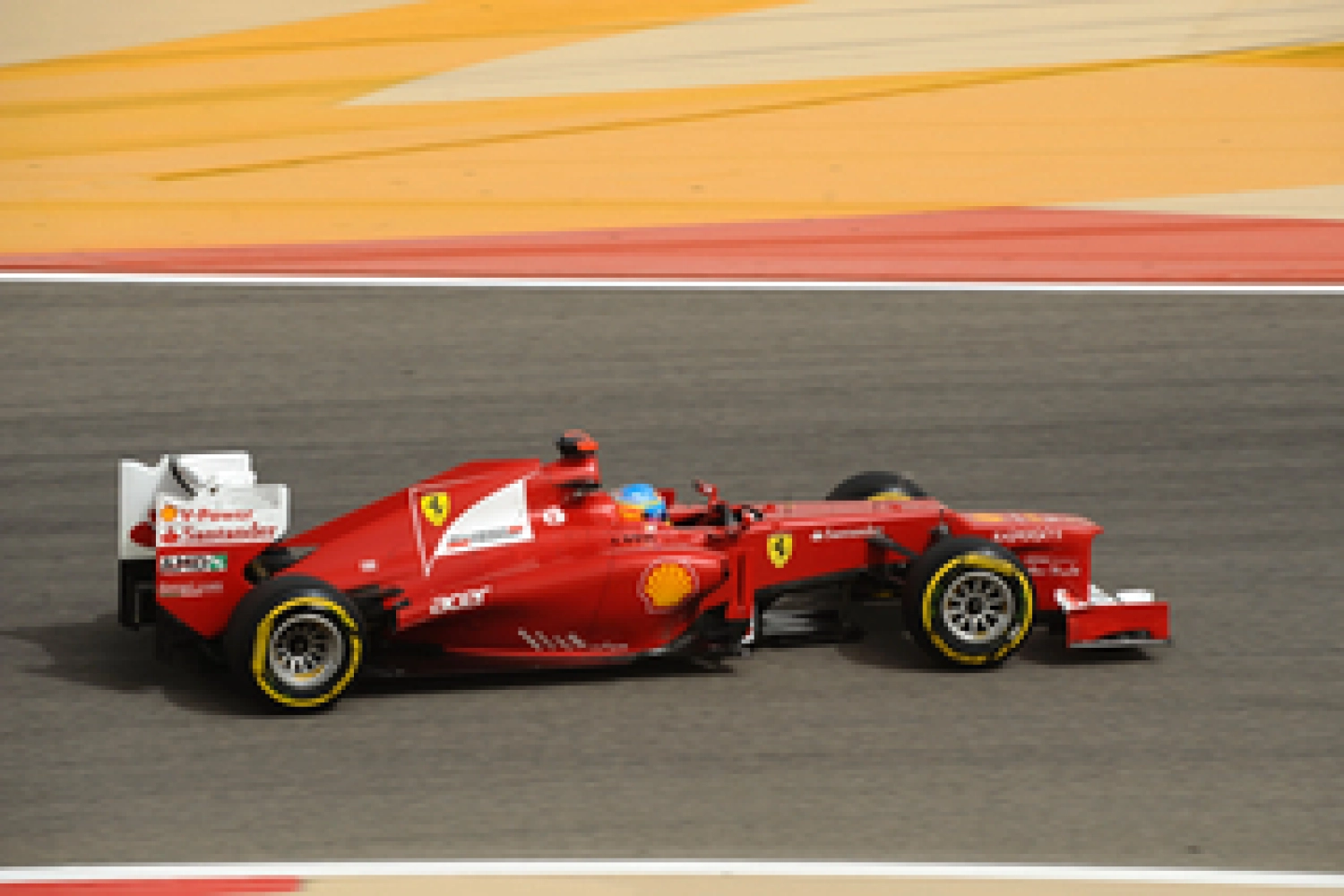Vendredi : Ferrari ne se préoccupe pas encore des autres