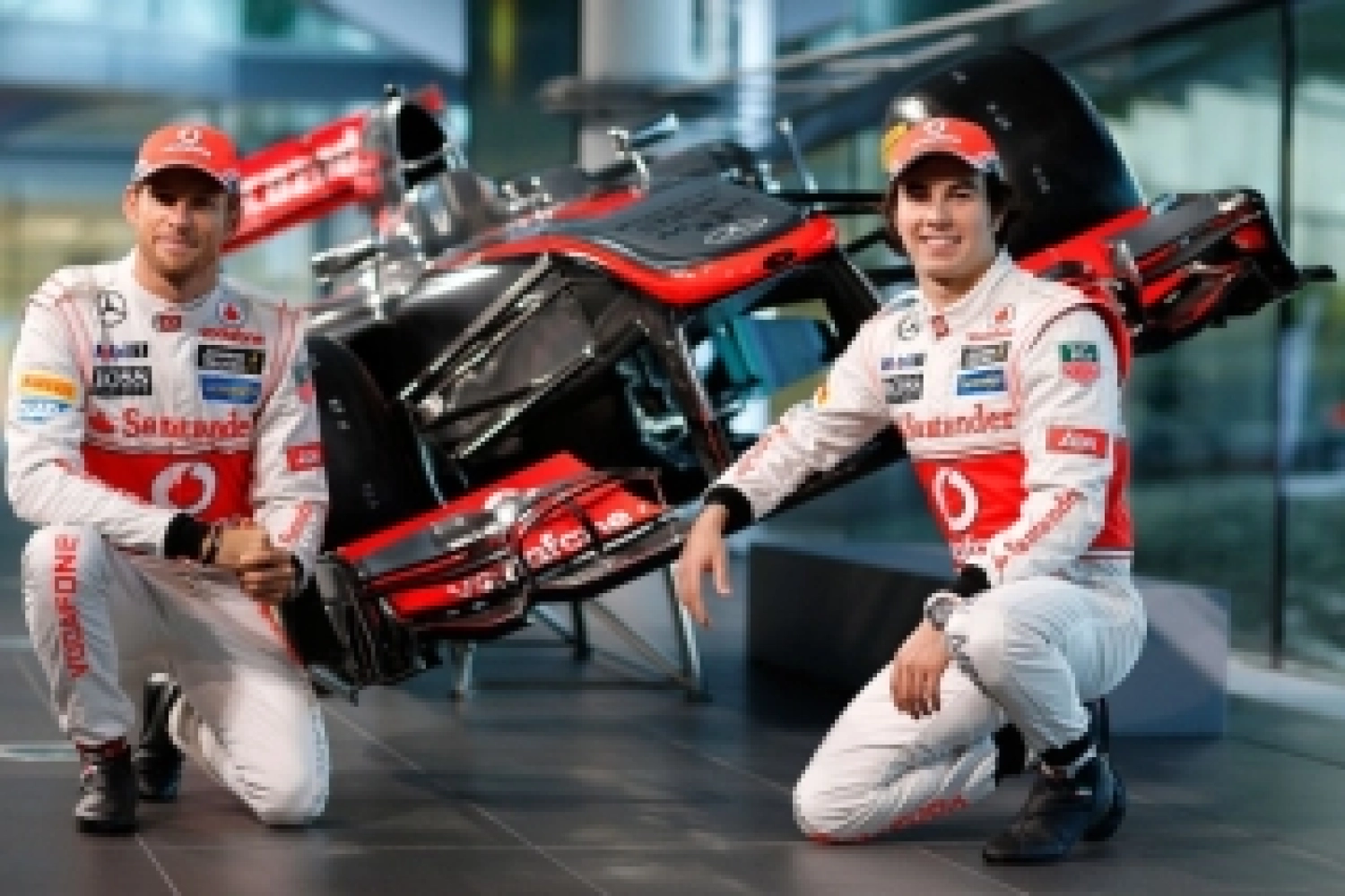 McLaren lève le voile sur la MP4-28
