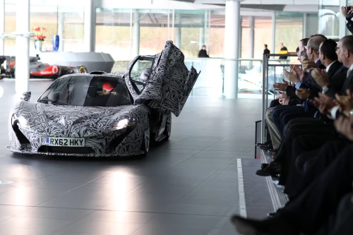 Présentation 2013 : McLaren dévoile la MP4-28