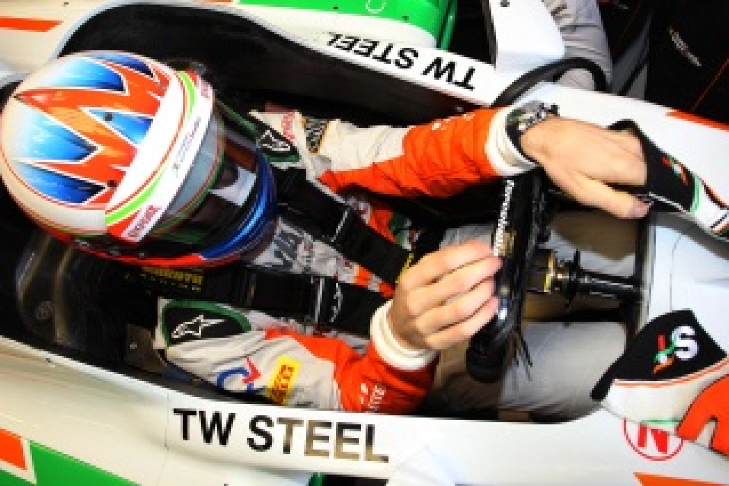 Vendredi : Les pilotes Force India analysent les nouveaux pneumatiques