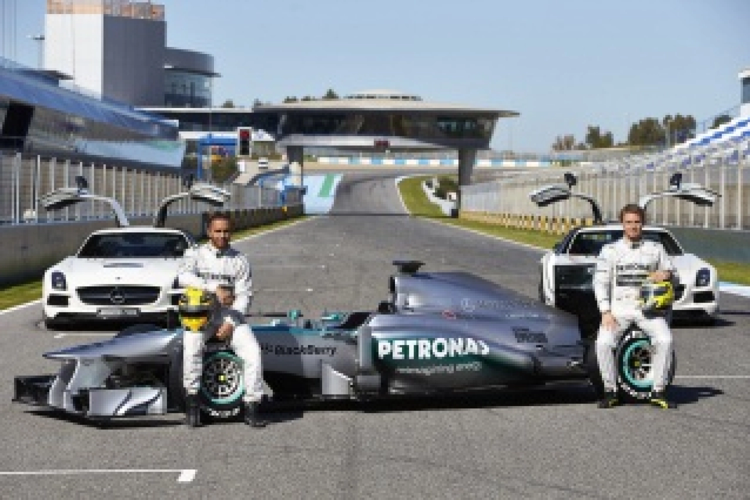 BlackBerry investit chez Mercedes