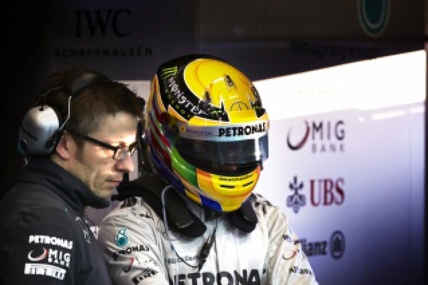 Dimanche : Hamilton fait briller sa Mercedes