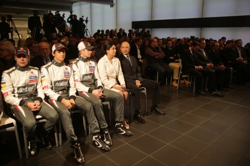 Présentation 2013 : Sauber dévoile la C32