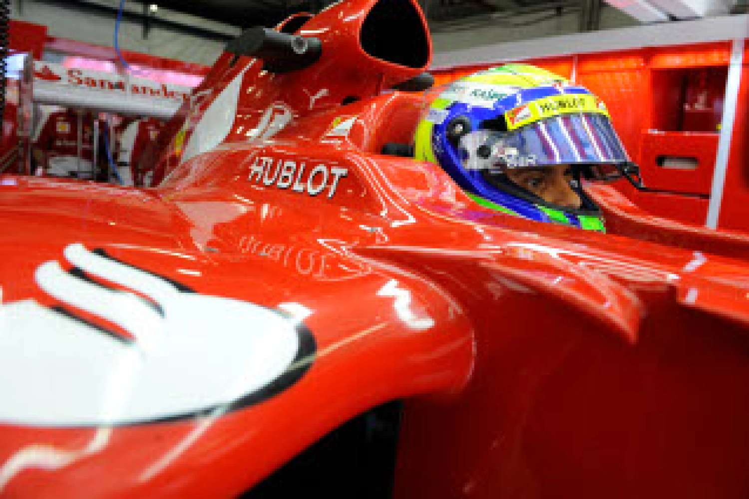 Vendredi : Ferrari vise plus haut pour la course
