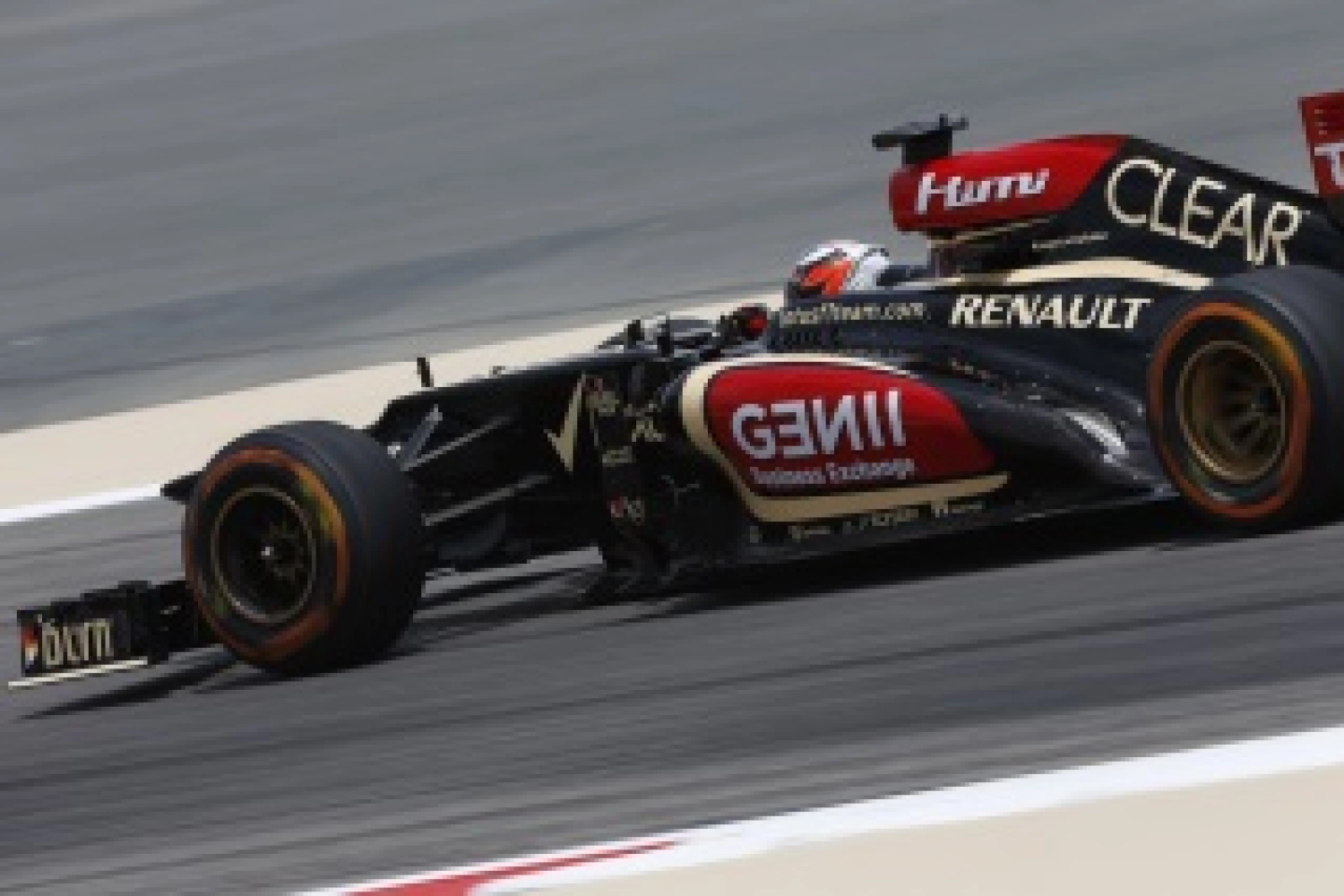 Genii vend 2% de Lotus