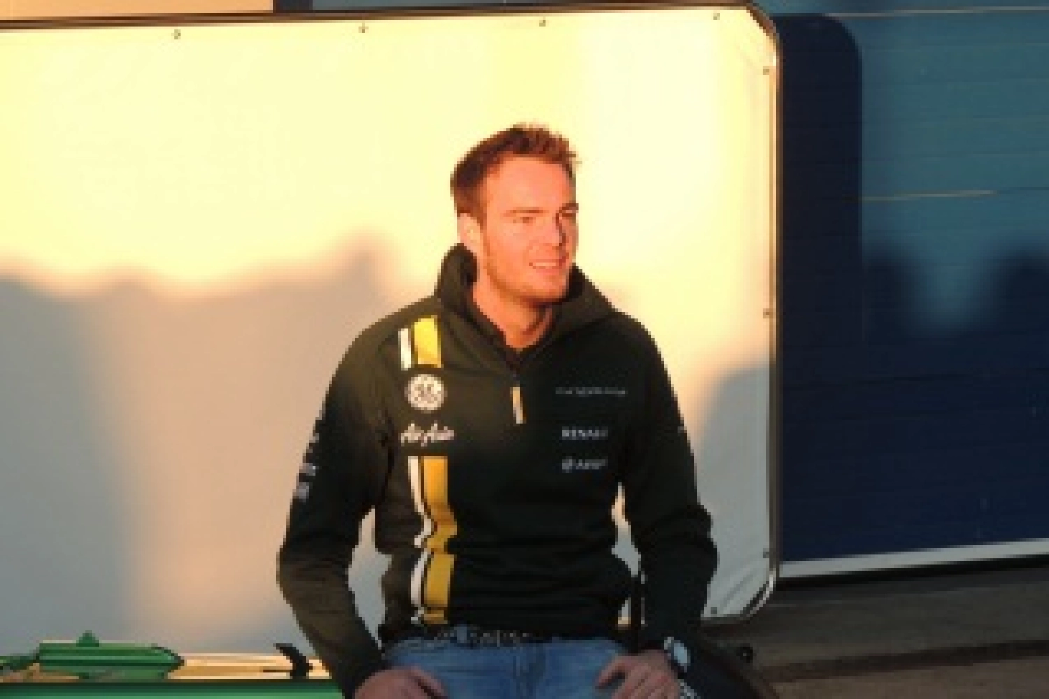 Dimanche : Caterham finit loin devant ses rivaux