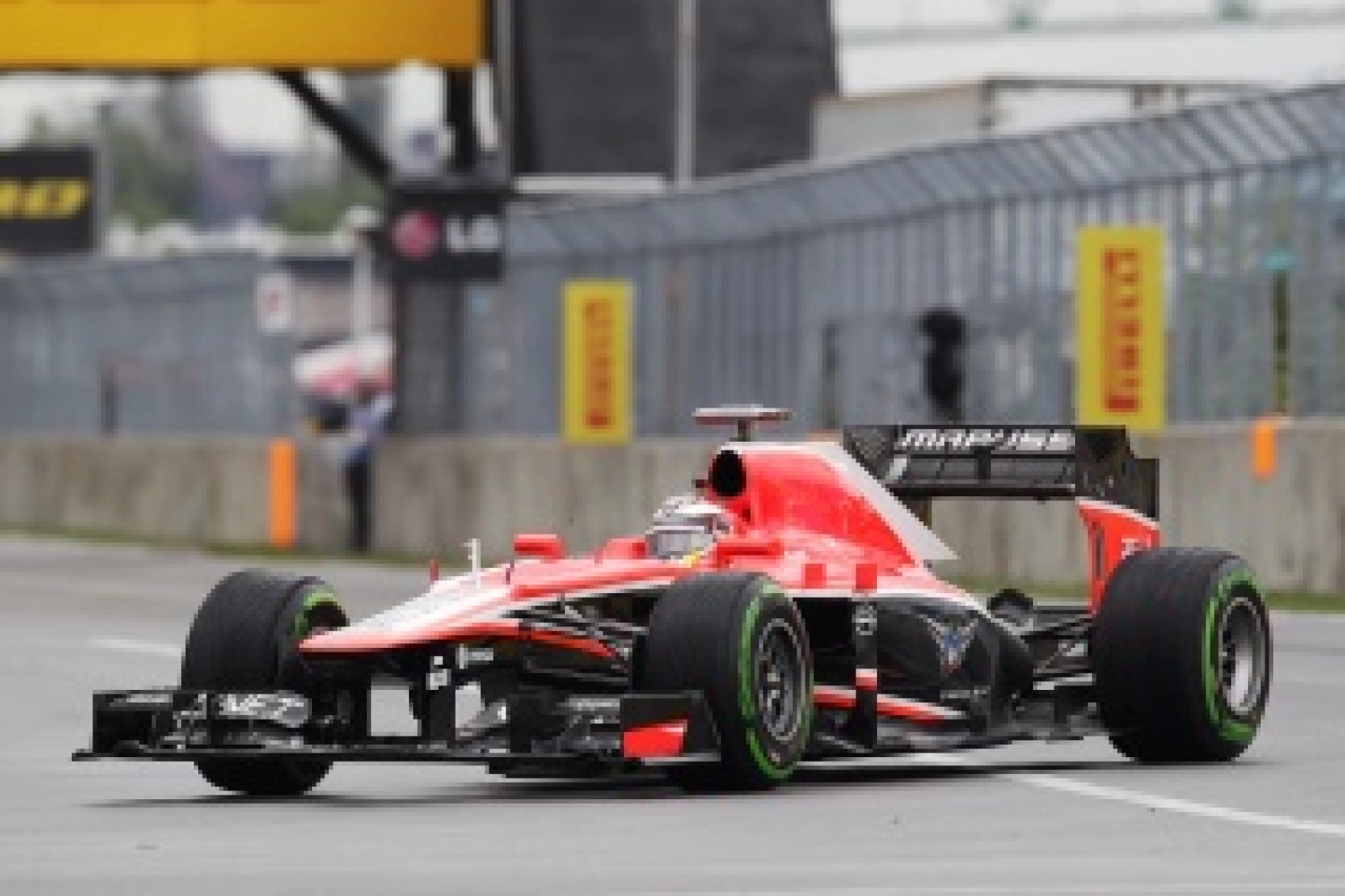Dimanche : Bianchi échoue derrière la Caterham de Pic