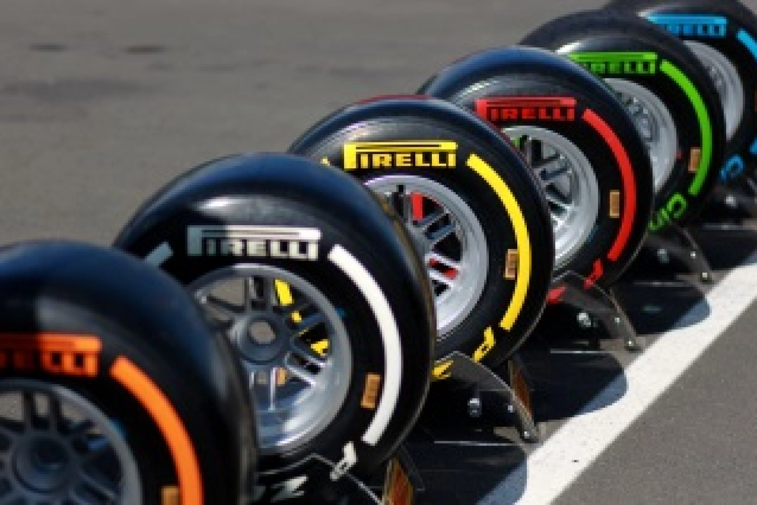 Pirelli s’attend à deux ou trois arrêts à Melbourne