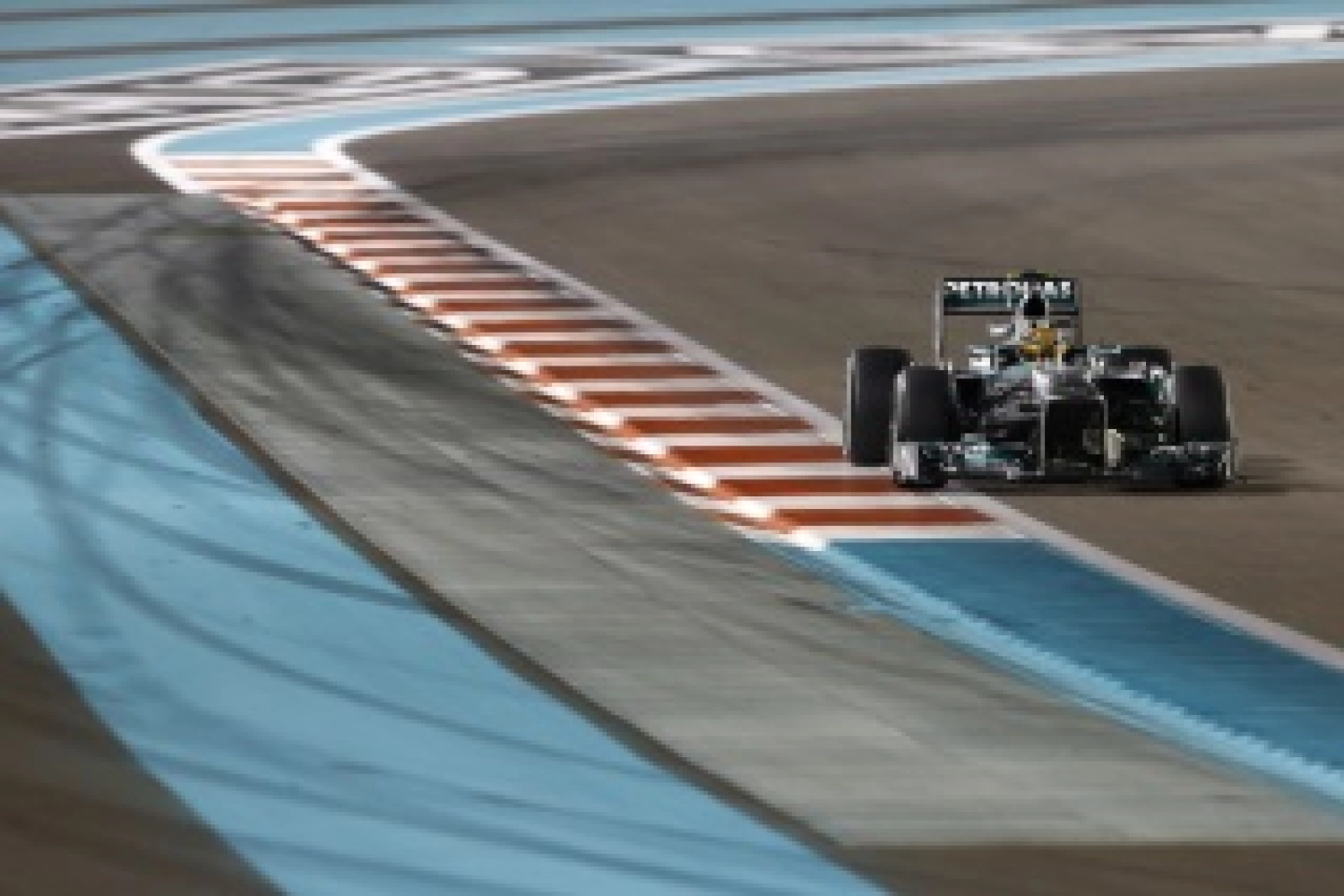 Samedi : Rosberg et Hamilton assurent la deuxième ligne 100% Mercedes